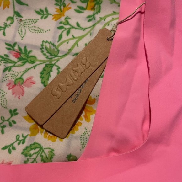 Skims Hot Pink Naked scoop bra tank bnwt - Picture 3 of 4